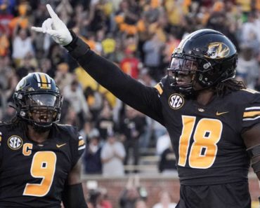 DL Jeffcoat transferring from Mizzou to Arkansas