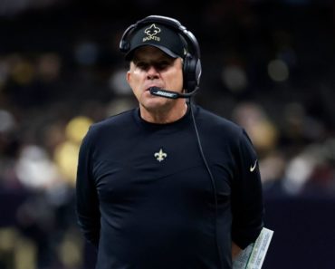 Sources: Broncos reach deal for Saints’ Payton