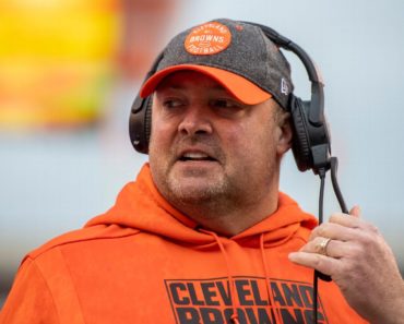 UNC hires ex-Browns HC Kitchens as assistant